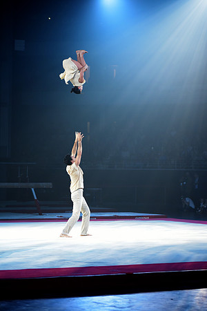 Spectacle