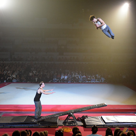 Spectacle
